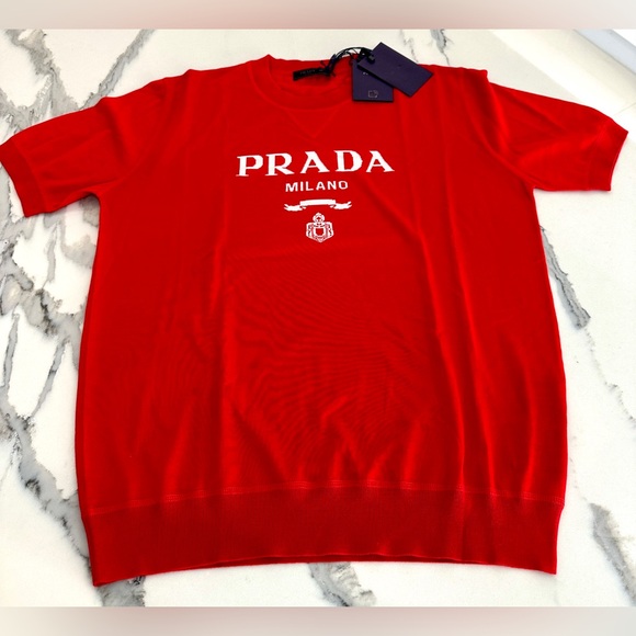 Prada Logo Top - Picture 2 of 7